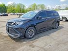 2024 Toyota Sienna Xle Black vin: 5TDJRKEC2RS187180