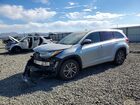 2018 Toyota Highlander Xle Silver vin: 5TDJZRFH1JS560362