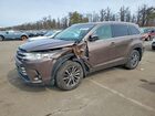 2018 Toyota Highlander Se Brown vin: 5TDJZRFH1JS902201