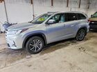 2017 Toyota Highlander Xle Silver vin: 5TDJZRFH6HS374729