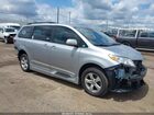 2020 Toyota Sienna Le Серебряный vin: 5TDKZ3DC5LS069448