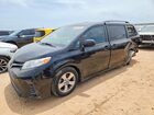 2018 Toyota Sienna Le Black vin: 5TDKZ3DC6JS915325
