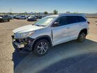 2017 Toyota Highlander Xle White vin: 5TDKZRFH2HS517941