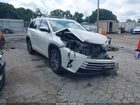 2018 Toyota Highlander Xle White vin: 5TDKZRFH8JS550349