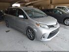 2018 Toyota Sienna Se Premium 8 Passenger Silver vin: 5TDXZ3DC1JS920602