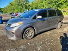 2018 Toyota Sienna Xle 8-passenger Gray vin: 5TDYZ3DC8JS943671
