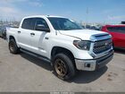 2019 Toyota Tundra Sr5 5.7l V8 Белый vin: 5TFDW5F11KX834138
