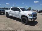 2019 Toyota Tundra Sr5 5.7l V8 White vin: 5TFDW5F19KX780328