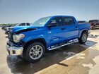 2018 Toyota Tundra Crewmax Sr5 Blue vin: 5TFEY5F1XJX232934