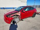 2021 Tesla Model Y Красный vin: 5YJYGDEE4MF216273