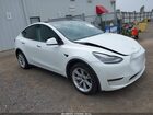 2021 Tesla Model Y Long Range Dual Motor All-wheel Drive White vin: 5YJYGDEE4MF287411