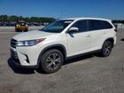 2019 Toyota Highlander Le White vin: 5TDZZRFH8KS356906
