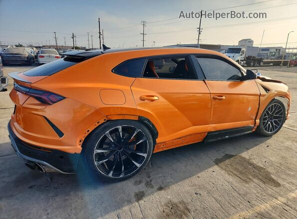 2022 LAMBORGHINI URUS