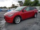 2021 Tesla Model Y Красный vin: 5YJYGDEDXMF110532