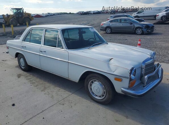 1968 MERCEDES-BENZ 250