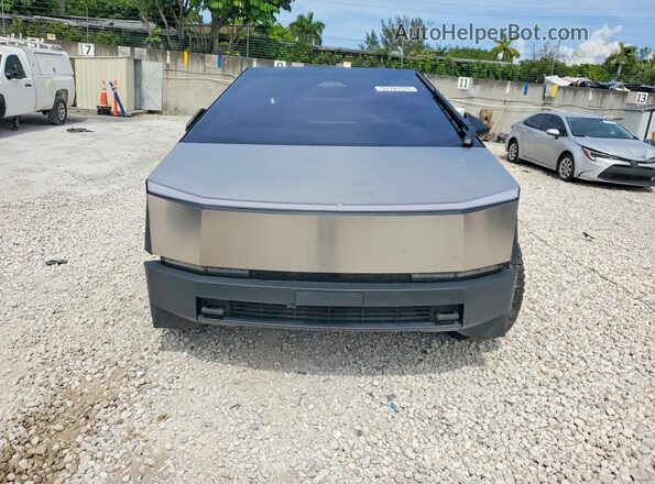 2024 TESLA CYBERTRUCK