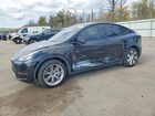 2024 Tesla Model Y Black vin: 7SAYGAEE4RF009102