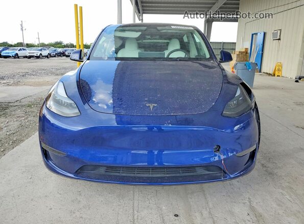 2025 TESLA MODEL Y