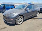 2024 Tesla Model Y Gray vin: 7SAYGDEE9RF081804