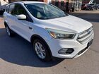 2017 Ford Escape Se White vin: 1FMCU9GD8HUC04625