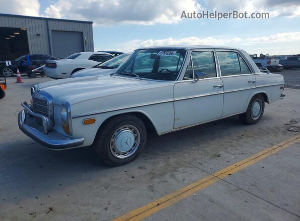 1968 MERCEDES-BENZ 250