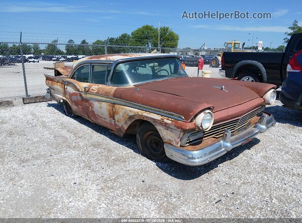 1957 FORD 4 DOOR SEDAN  