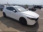 2025 Mazda Mazda3 2.5 S Preferred White vin: JM1BPAMMXS1750347