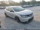 2017 Nissan Rogue Sport S Silver vin: JN1BJ1CPXHW001494