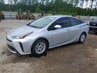 2021 Toyota Prius L Eco Серебряный vin: JTDKAMFUXM3126958