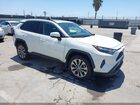2022 Toyota Rav4 Xle Premium White vin: JTMC1RFV8NJ023772