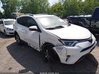 2018 Toyota Rav4 Xle White vin: JTMRFREV2JJ234005