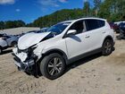 2018 Toyota Rav4 Xle White vin: JTMWFREV0JJ167956