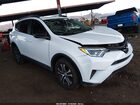 2017 Toyota Rav4 Le White vin: JTMZFREV5HJ702349