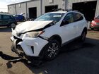 2018 Toyota Rav4 Le White vin: JTMZFREV5JD122720