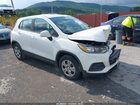 2018 Chevrolet Trax Ls White vin: KL7CJKSB3JB703583