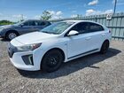 2018 Hyundai Ioniq Plug-in Hybrid Base White vin: KMHC65LD1JU069759
