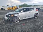 2016 Hyundai Veloster Base Серебряный vin: KMHTC6AD8GU293766