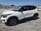 2023 Kia Seltos S White vin: KNDEU2AA5P7456025