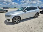 2018 Volvo Xc60 T6 R-design Silver vin: LYVA22RMXJB096725