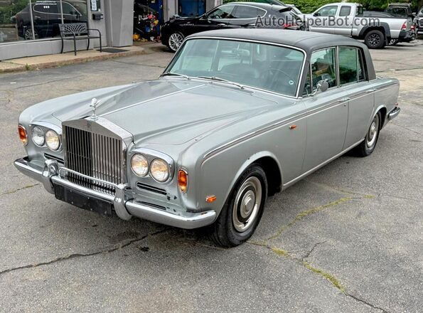 1968 ROLLS-ROYCE SILVER SHADO