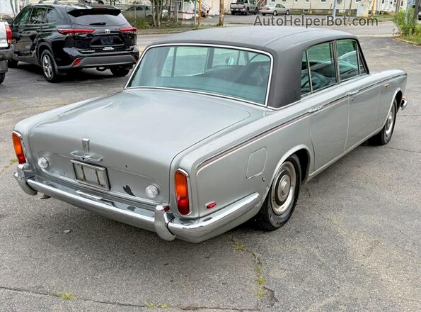 1968 ROLLS-ROYCE SILVER SHADO