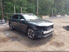 2021 Audi E-tron Premium Plus Quattro Синий vin: WA1LAAGE7MB010742