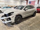 2020 Porsche Cayenne Cream vin: WP1AA2AY9LDA06554