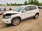 2017 Volkswagen Tiguan Wolfsburg White vin: WVGSV7AX2HK015030