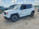 2016 Jeep Renegade Trailhawk White vin: ZACCJBCT6GPD05308