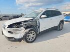 2018 Jeep Cherokee Latitude White vin: 1C4PJLCB3JD559109