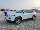 2017 Jeep Cherokee Latitude White vin: 1C4PJLCS1HW663323