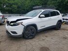 2019 Jeep Cherokee Latitude Plus White vin: 1C4PJLLB6KD444005