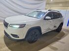 2020 Jeep Cherokee Latitude Plus White vin: 1C4PJLLB6LD528097