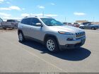 2018 Jeep Cherokee Latitude 4x4 Silver vin: 1C4PJMCB6JD528619